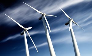 Energía eólica en yacimientos peruanos