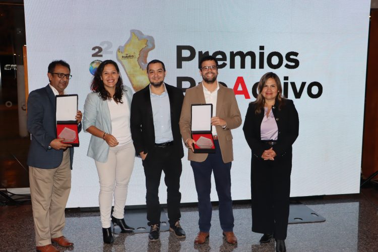 Programa educativo Jinkay para fortalecer aprendizajes y habilidades socioemocionales en comunidades wampis del Oleoducto Norperuano premiación