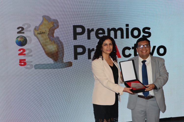 iSE Potencia el Talento y la Productividad en Industrias premiacion